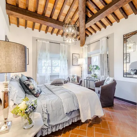 Scenic Villa In Lucca With Pool