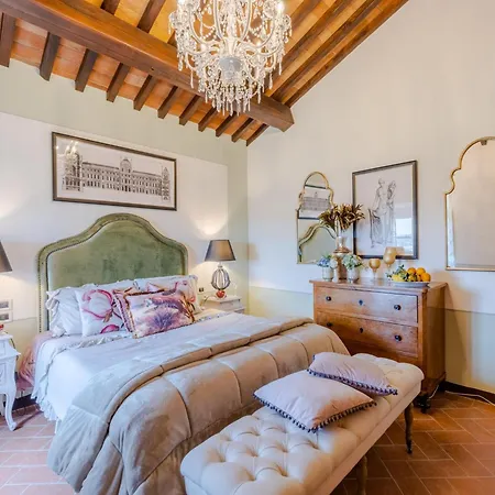 Villa Scenic Villa In Lucca With Pool *